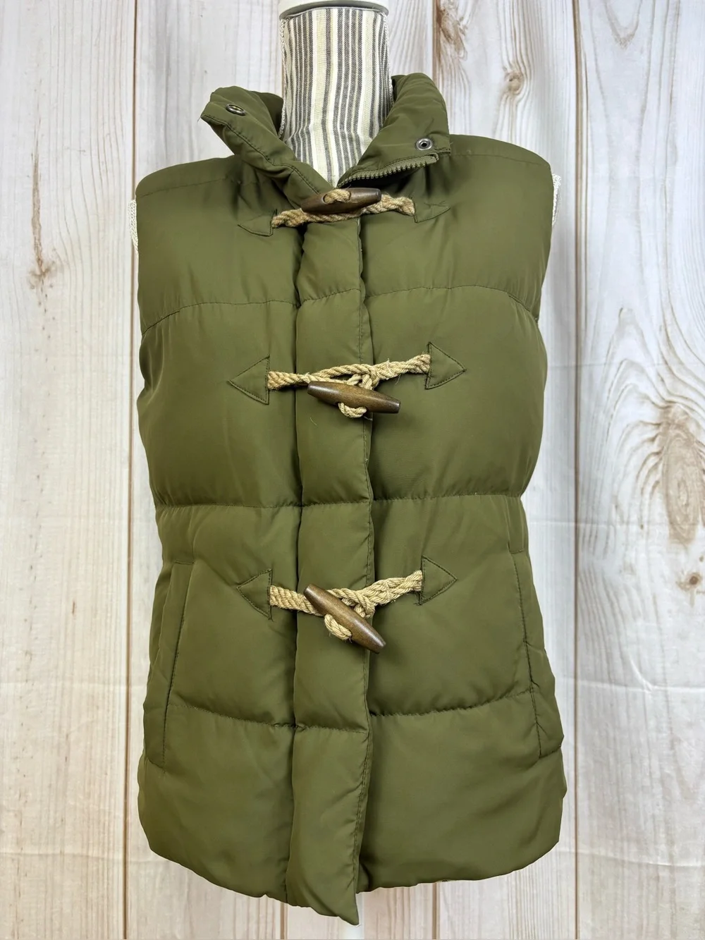 J. Crew Vintage Down Puffer Vest Toggle Rope Closures Preppy Cozy Green Sz Small